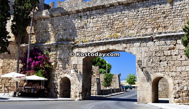 Τρεις Τούρκοι επιχειρηματίες ζητούν πολιτικό άσυλο στη Ρόδο