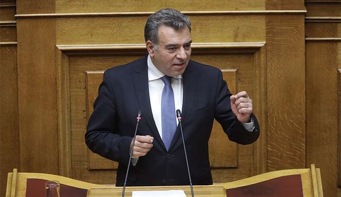 ΜΑΝΟΣ ΚΟΝΣΟΛΑΣ: «Αυξάνεται η χρηματοδότηση των αθλητικών σωματείων των νησιών μέσω του Στοιχήματος»
