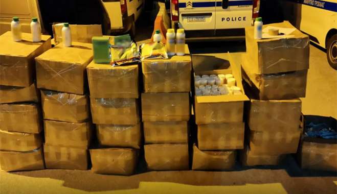 Εξαρθρώθηκε εγκληματική ομάδα τα μέλη της οποίας εισήγαγαν και διακινούσαν στη χώρα ποσότητες λαθραίων γεωργικών φαρμάκων