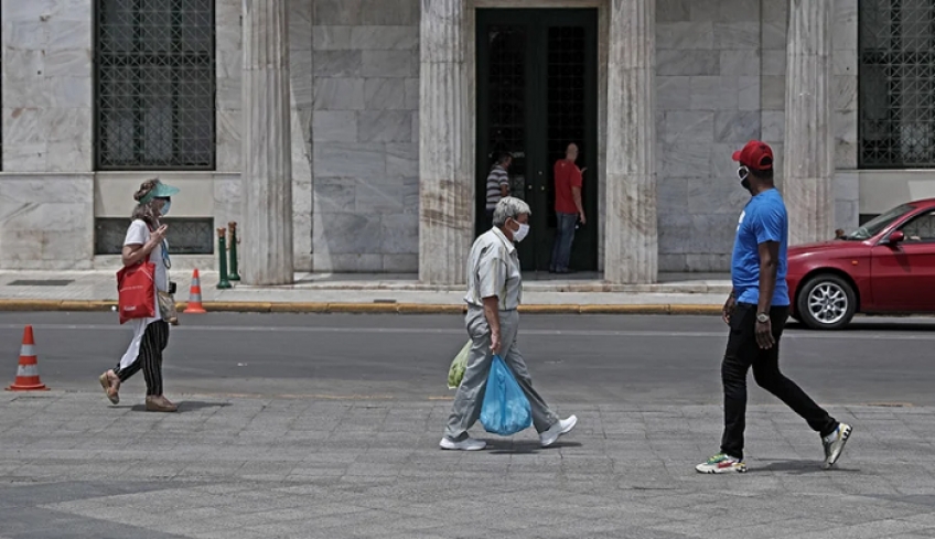 Πότε «πετάμε» τις μάσκες στους εσωτερικούς χώρους