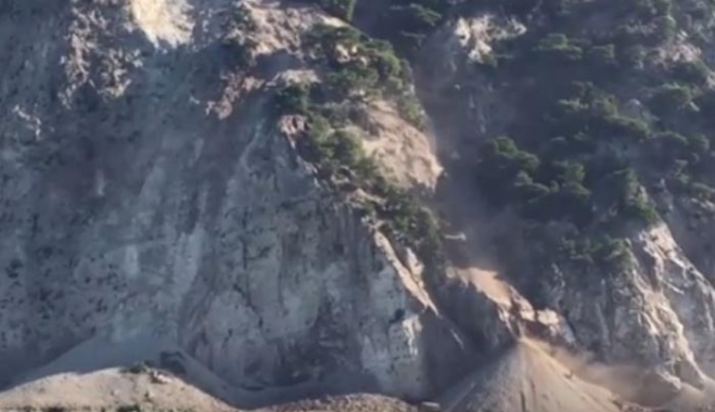 "Εξαφανίστηκε" η παραλία των Εγκρεμνών- ΒΙΝΤΕΟ