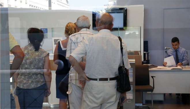 Συντάξεις χηρείας: Έρχεται «ψαλίδι» στον ιδιωτικό τομέα - Τα τρία σενάρια