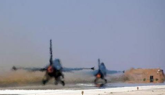 Βομβαρδισμός τζιχαντιστών με 30 νεκρούς