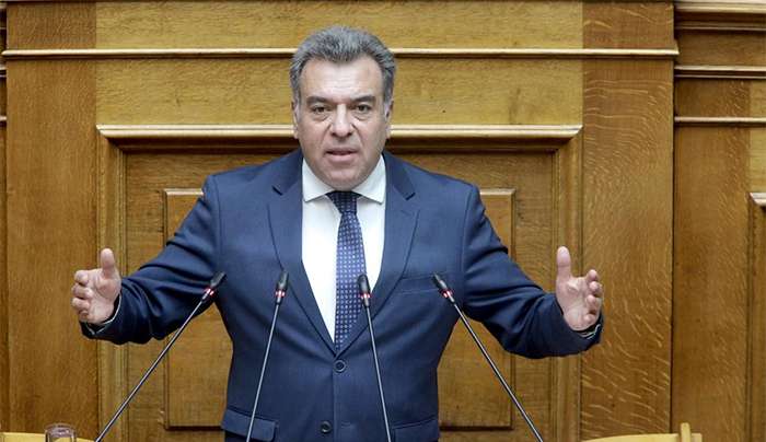 ΜΑΝΟΣ ΚΟΝΣΟΛΑΣ: «Η μεγάλη πλειοψηφία των πολιτών είναι θετική στη λειτουργία μη κρατικών πανεπιστημίων - Να δούμε ένα ολιστικό σχέδιο αναβάθμισης και του Πανεπιστημίου Αιγαίου»