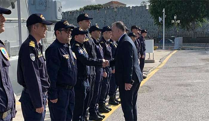 Χριστουγεννιάτικα γεύματα αγάπης από τον Ιωάννη Παππά στα πληρώματα του Λιμενικού Σώματος στο Ανατολικό Αιγαίο