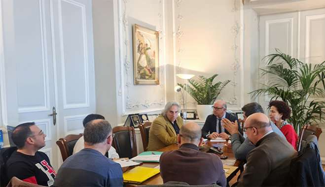 Σύσκεψη πραγματοποιήθηκε σήμερα, Πέμπτη 22 Φεβρουαρίου 2024, στο γραφείο του Χωρικού Αντιπεριφερειάρχη Κυκλάδων κ. Γιώργου Λεονταρίτη με επίκεντρο το νησί της Τήνου.