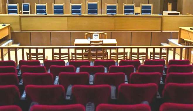 Ήταν αθώοι αλλά οδηγήθηκαν στη φυλακή: Έγκυος γέννησε πίσω από τα κάγκελα και αθωώθηκε έπειτα από 5 χρόνια