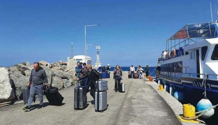 Προβλήματα στη σύνδεση Καλύμνου – Μαστιχαρίου: Χωρίς εισιτήρια επιβάτες και έντονη ανησυχία στον τουριστικό κλάδο