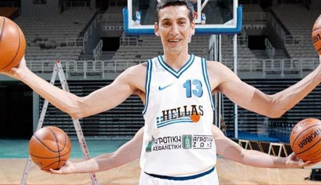 O Παναγιώτης Φασούλας στο Hall of Fame της FIBA