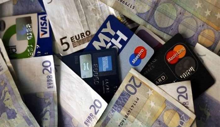 Πώς θα κερδίσετε 1.000 ευρώ - «Κληρώνει» για 8.500 προπληρωμένες κάρτες επιδομάτων