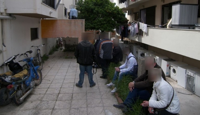 ΟΜΟΛΟΓΗΣΕ τελικά απόψε ο 51χρονος σύντροφος της άτυχης 43χρονης για το ΑΓΡΙΟ φονικό - Το μεσημέρι έγινε αναπαράσταση του εγκλήματος στο σπίτι στο Πλατάνι