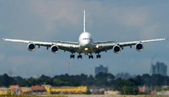Αμερικανικά αεροσκάφη προσγειώθηκαν μετά από απειλές για βόμβα