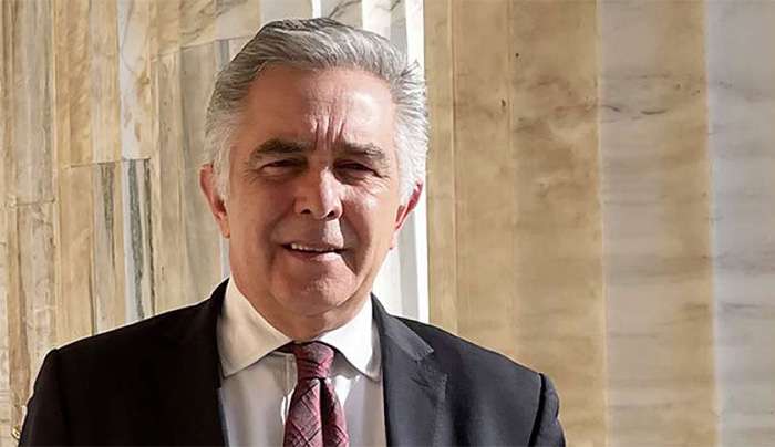 Η απάντηση Ι. Μπρατάκου σε ερώτηση του Β. Υψηλάντη για τη διατήρηση υποχρεωτικότητας των δημοσιεύσεων στον Περιφερειακό Τύπο