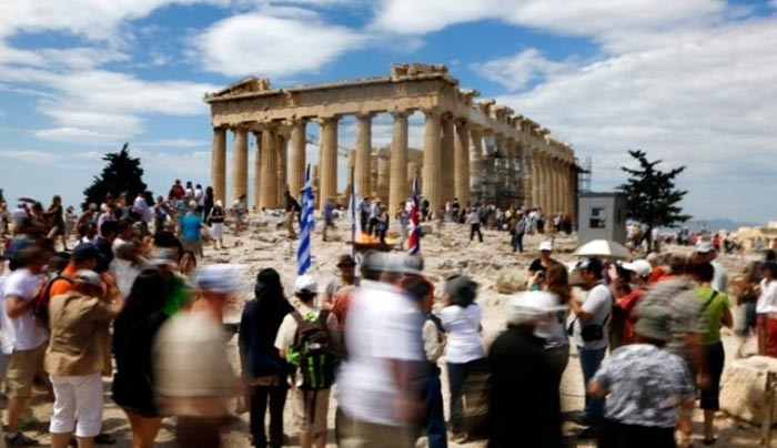 Οι Ρώσοι τουρίστες επιλέγουν την Ελλάδα - Αύξηση 118% τον Οκτώβριο των αφίξεων από τη Ρωσία