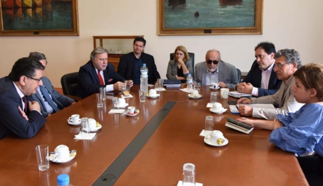 Σύσκεψη για τη νησιωτικότητα στο Υπουργείο Ναυτιλίας και Νησιωτικής Πολιτικής