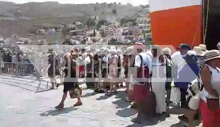 Απίστευτη ταλαιπωρία για τους Τούρκους τουρίστες, καταγγέλλει ο δήμαρχος της Σύμης