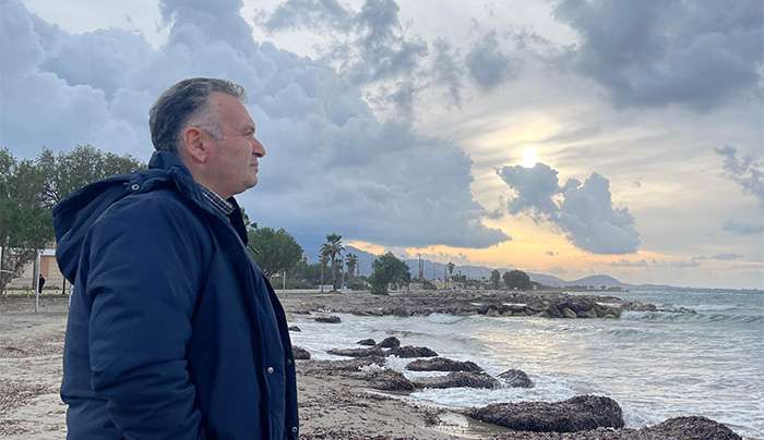 Μιχάλης Καντζόγλου: Εγγυήσεις μελών οικογένειας και παράνομες  χρεώσεις των Τραπεζών.