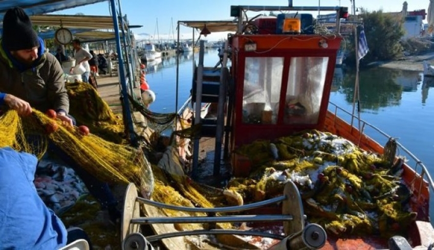 Προκαλούν οι Τούρκοι στο Αιγαίο: Παρενοχλήσεις καταγγέλλουν Έλληνες ψαράδες - ΒΙΝΤΕΟ