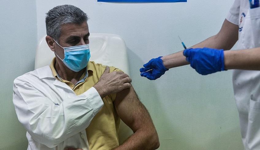 Εμβολιασμοί - Κικίλιας: «Ό,τι εμβόλιο έρχεται θα γίνεται αμέσως»