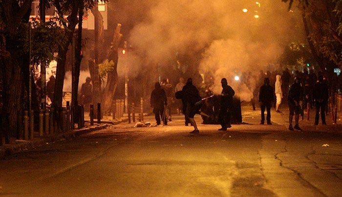 Εισαγόμενοι «μπαχαλάκηδες»: Οι αντιεξουσιαστές στρατολογούν μετανάστες!