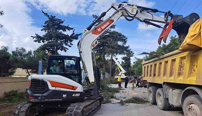 Εθελοντική δράση σωματείων σε συνεργασία με την Περιφέρεια για την άρση επικινδυνότητας σε σημεία του οδικού δικτύου Ρόδου