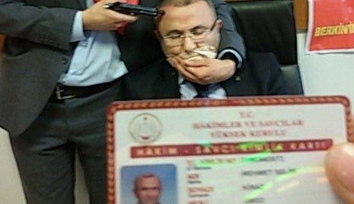 Ομηρία - σοκ στην Τουρκία: Νεκροί οι δράστες και ο εισαγγελέας όμηρος (συγκλονιστικές εικόνες)