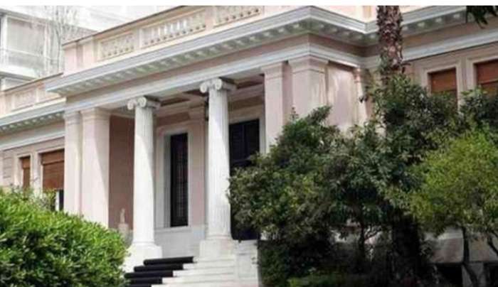 Στις 11 συνεδριάζει το Υπουργικό Συμβούλιο – Το ν/σ για την προστασία των ανηλίκων από προϊόντα καπνού και αλκοόλ στην ατζέντα