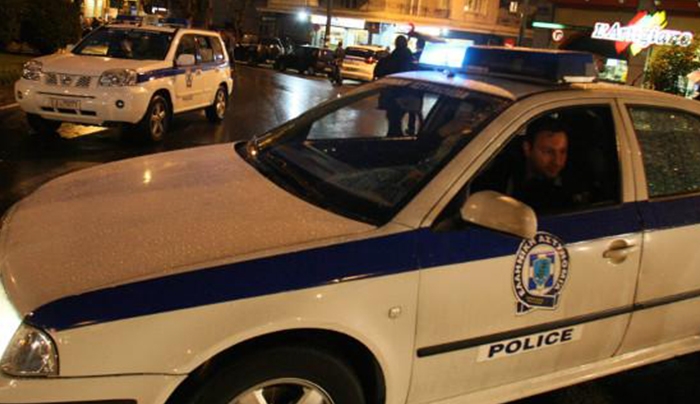 Επίθεση με μολότοφ στη Χαριλάου Τρικούπη