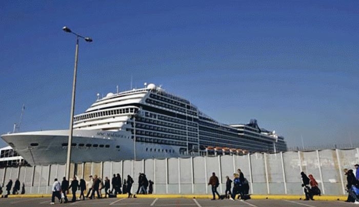 Θρίλερ για επίθεση σε αμερικανικό κρουαζιερόπλοιο-Είχε “πιάσει” και Ρόδο