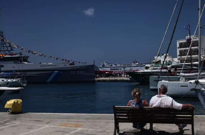 Καιρός σήμερα: Ανεβαίνει η θερμοκρασία, παραμένουν οι βοριάδες