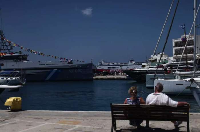 Καιρός σήμερα: Ανεβαίνει η θερμοκρασία, παραμένουν οι βοριάδες