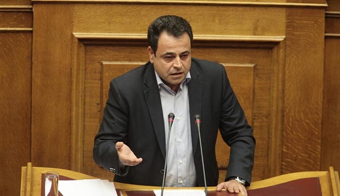 Όποια λύση και αν προταθεί, πρέπει να έχει, στο τέλος, θετικό ισοζύγιο για την κοινωνία