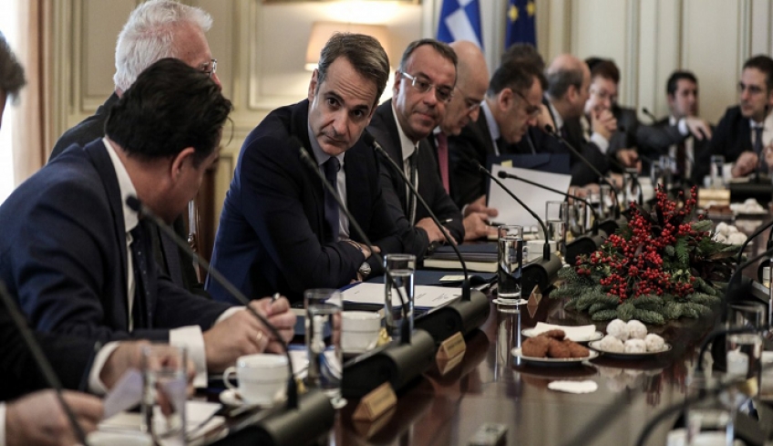 Ανασχηματισμός: Ο χρόνος μετρά αντίστροφα για τη μετακίνηση πρωτοκλασάτων υπουργών