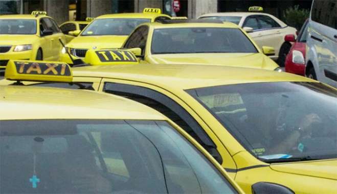 ΣΑΤΑ: Τρίωρη στάση εργασίας των ταξί στον χώρο του Διεθνούς Αερολιμένα – Από τις 12: 00 έως τις 15:00