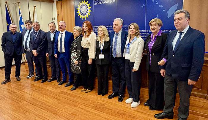 ΜΑΝΟΣ ΚΟΝΣΟΛΑΣ: «Η επιχειρηματικότητα στα νησιά, είναι η Ελλάδα της Δημιουργίας»