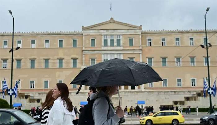 Καιρός σήμερα: Βροχές σε Αττική και Θεσσαλονίκη