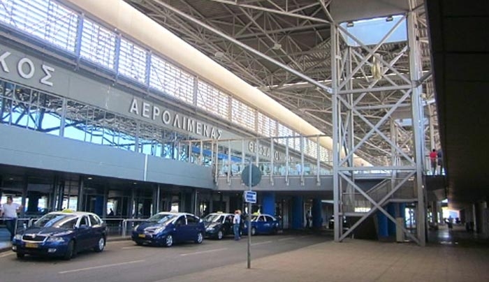 Συλλήψεις σε ελληνικά αεροδρόμια για απάτες στα online εισιτήρια