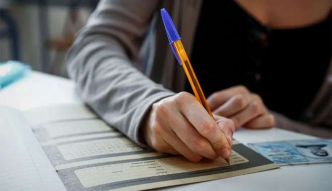 Πανελλήνιες 2025: Τα μαθήματα στα οποία εξετάζονται σήμερα οι υποψήφιοι των ΕΠΑΛ