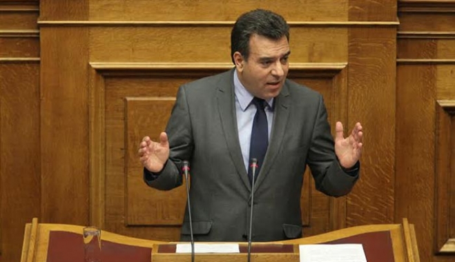 Επέκταση της ακτοπλοϊκής σύνδεσης Ρόδου -Καρπάθου αλλά και του δρομολογίου του Blue Star που συνδέει την Κάρπαθο, προκειμένου να προσεγγίζει και την Κάσο