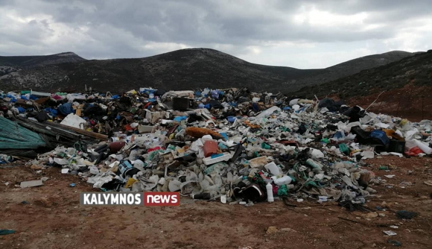 Χωματερή Ψερίμου: Αντί να πάρουν τα σκουπίδια από το ακριτικό νησί  πήγαν και άλλα!