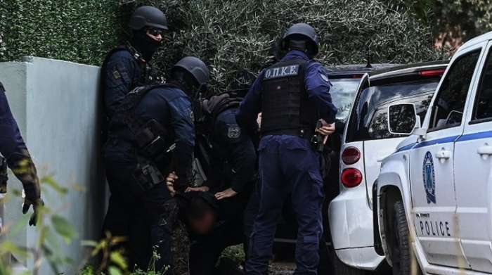Στη φυλακή το πρώην μελος των «Πυρήνων»: Ελεύθεροι οι ΟΥΚάδες- Κατασχέθηκαν 11 κινητά, 4 υπολογιστές