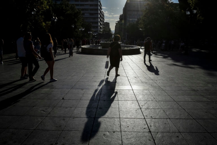 Βόμβα από τον ΣΕΒ: Ο κατώτατος μισθός μειώνεται κατά 111€ τον μήνα – Η «παγίδα» στον νόμο που επικαλείται