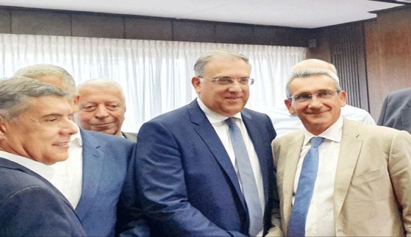 Ο Γιώργος Χατζημάρκος στην πρώτη συνάντηση του νέου Υπουργού Εσωτερικών με τους 13 εκλεγέντες Περιφερειάρχες της χώρας
