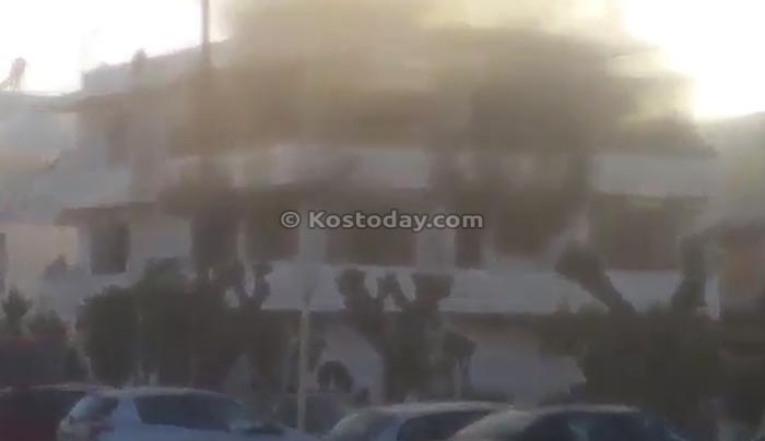 ΦΩΤΙΑ σε σπίτι στην οδο Αμερικής(Βίντεο)