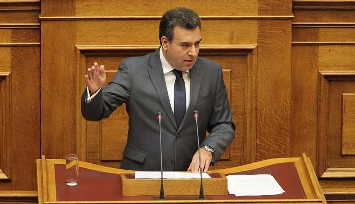 ΜΑΝΟΣ ΚΟΝΣΟΛΑΣ: «Να δοθεί η δυνατότητα σε υγιείς επιχειρήσεις και επαγγελματίες να επιβιώσουν και να διασωθούν»