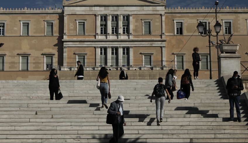 Λοιμωξιολόγοι: Αν ανοσοποιήσουμε το 70% πληθυσμού αποχαιρετάμε τον κορωνοϊό στην Ελλάδα