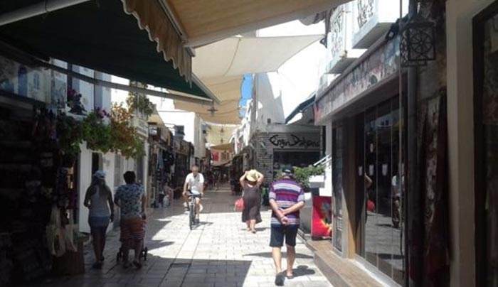Η ανασφάλεια πάγωσε την Αλικαρνασσό! Οδοιπορικό στη ναυαρχίδα του τουρισμού που τώρα μοιάζει με πόλη-φάντασμα