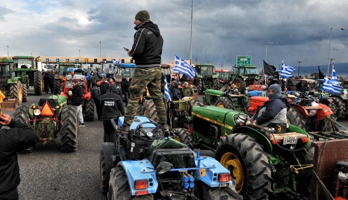 Τελεσίγραφο αγροτών προς Μαξίμου: «Εχετε 5 μέρες προθεσμία να αποσύρετε Ασφαλιστικό και Φορολογικό»