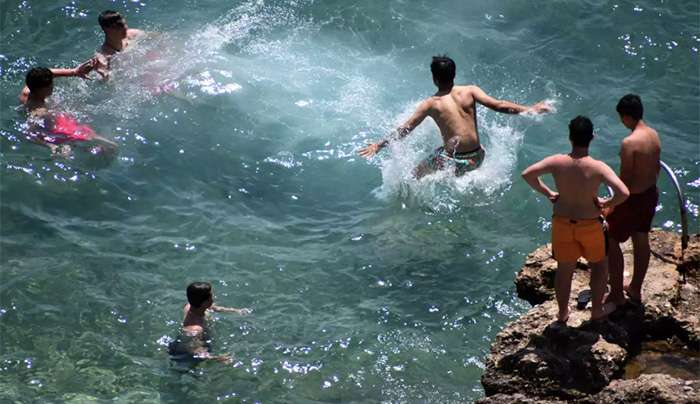 Καιρός σήμερα: Θερμή εισβολή με 36αρια την Κυριακή