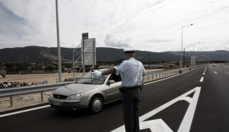 Ανατροπή στον ΚΟΚ – Κλήσεις ανάλογα με το εισόδημα – Αφαίρεση διπλώματος και νέες εξετάσεις για τους υπότροπους!